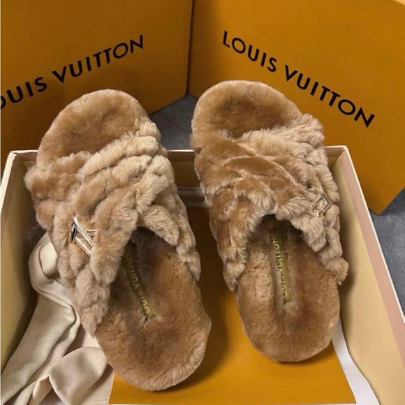Louis Vuitton Shoes - Louis Vuitton Women's Luxurious Brown Fur Slippers